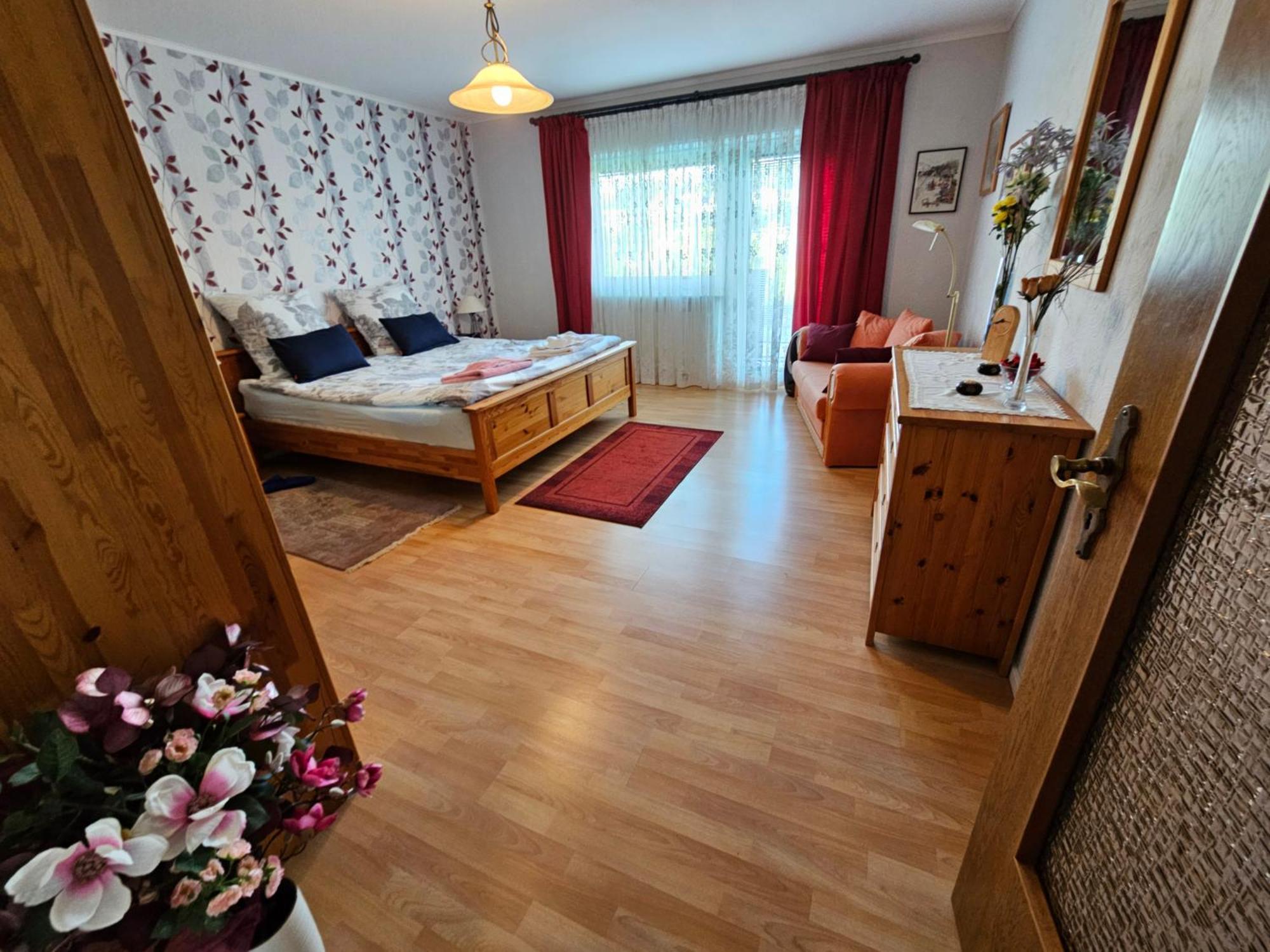 A Large Fully Furnished Private Apartment لينتس آم راين المظهر الخارجي الصورة