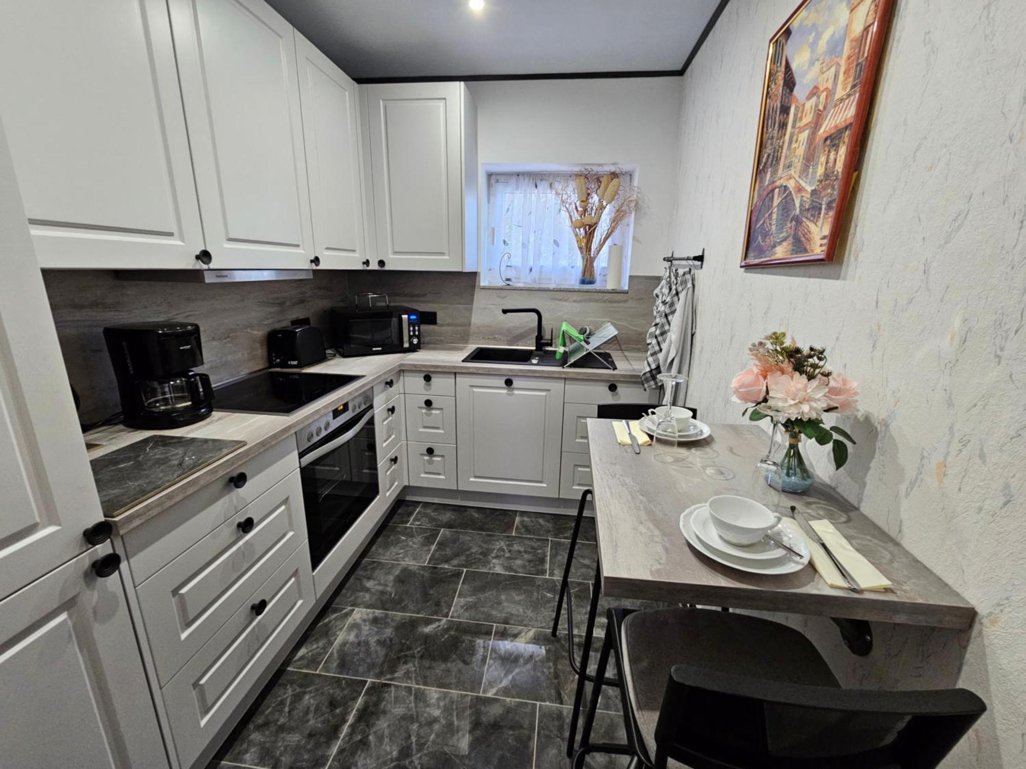 A Large Fully Furnished Private Apartment لينتس آم راين المظهر الخارجي الصورة