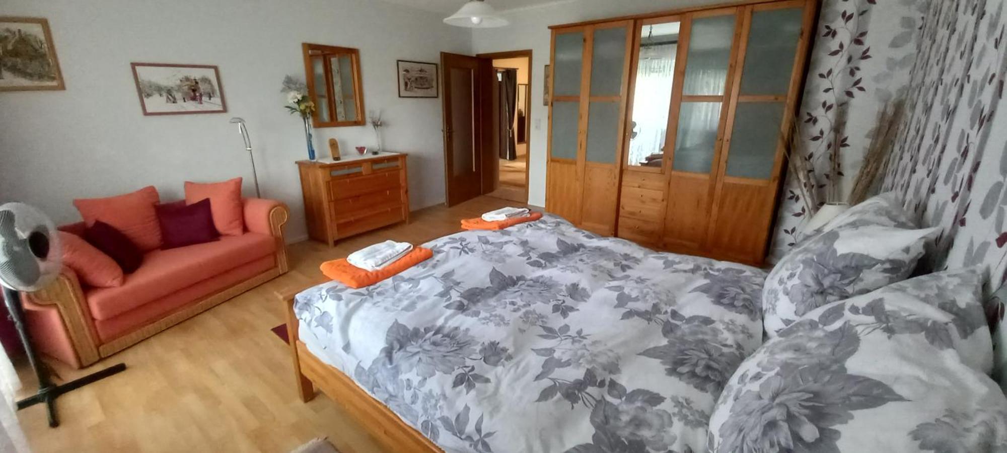 A Large Fully Furnished Private Apartment لينتس آم راين المظهر الخارجي الصورة